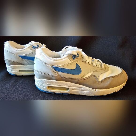 Nike Airmax size 7.5 Gray/White/Blue. - Picture 2 of 8
